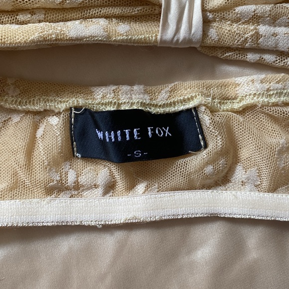 White Fox Mini Dress Butter Size Small - Picture 6 of 6